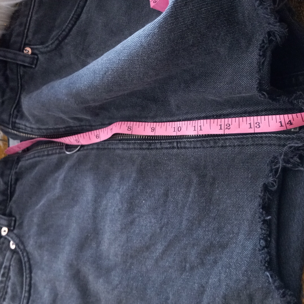 Free People sz 30 black front zip denim raw hem skirt. - Picture 8 of 10